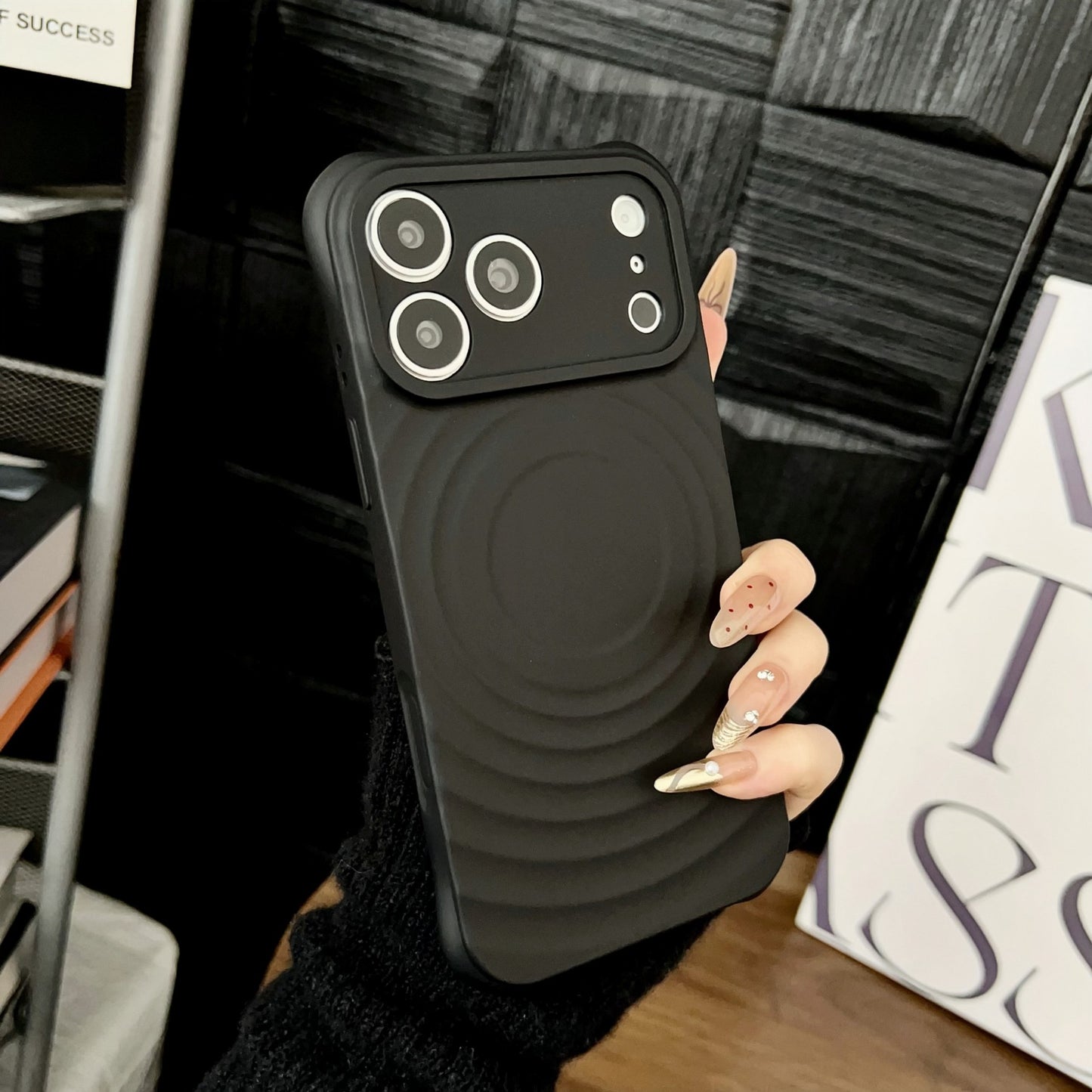 WaveGrip Magnetic Silicone iPhone Case