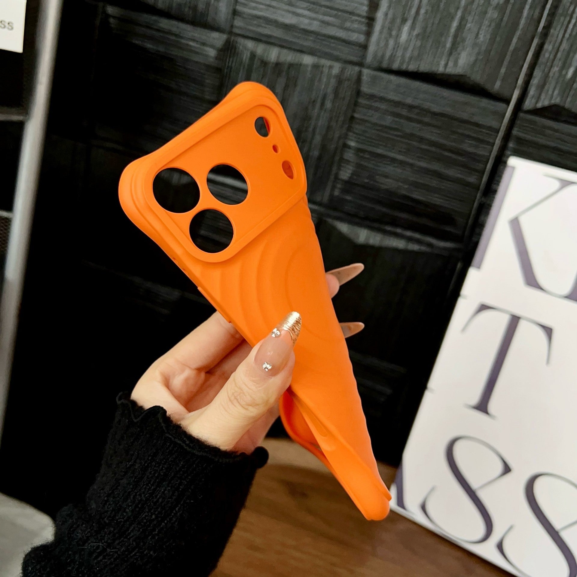 WaveGrip Magnetic Silicone iPhone Case