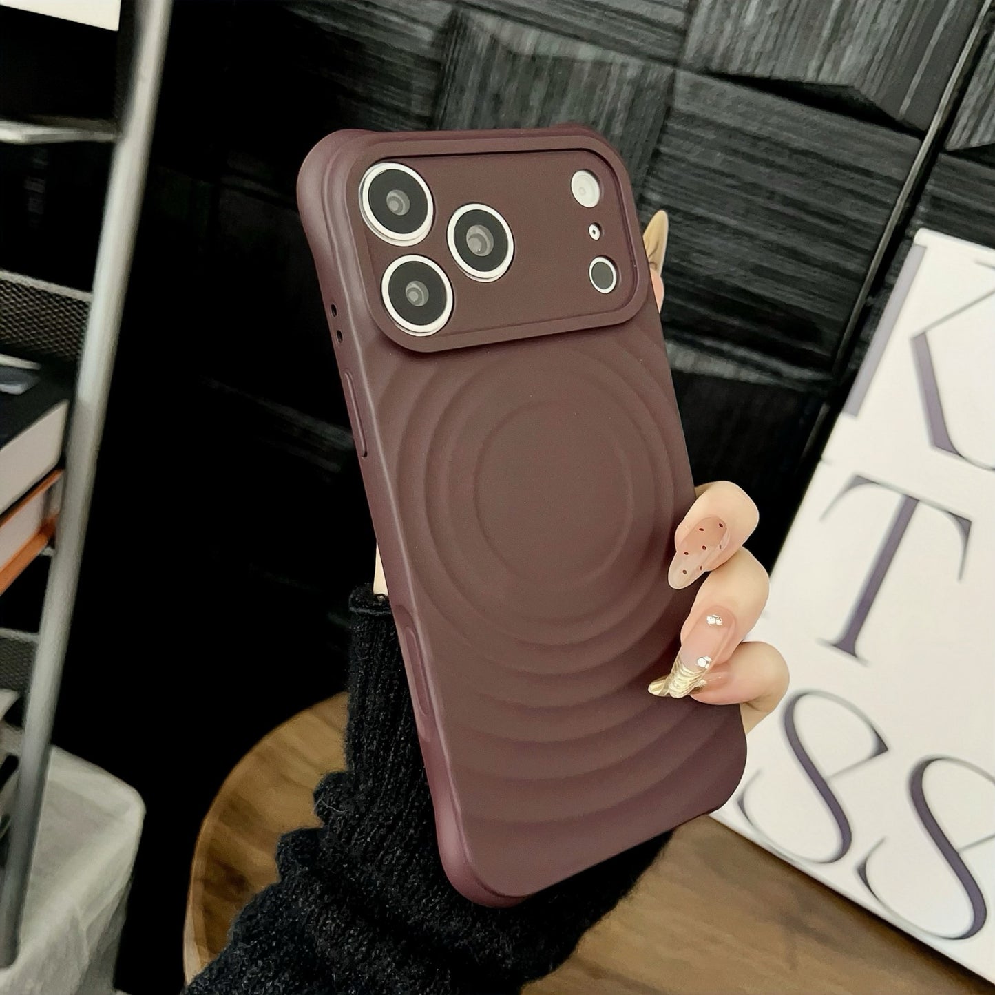 WaveGrip Magnetic Silicone iPhone Case